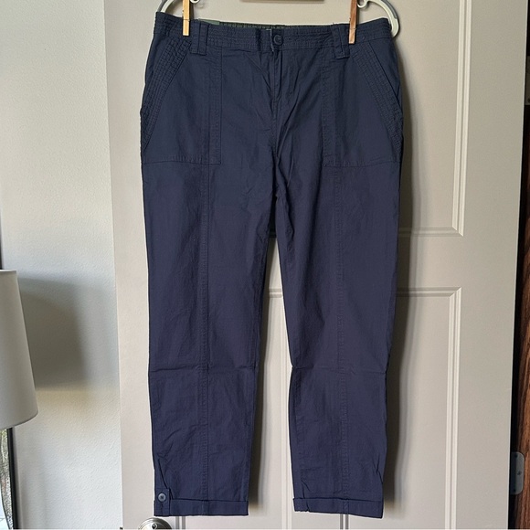 NWT Orvis Women's Navy Dark Blue Brooke
Ripstop Capri Pants Size 6 - Picture 1 of 6